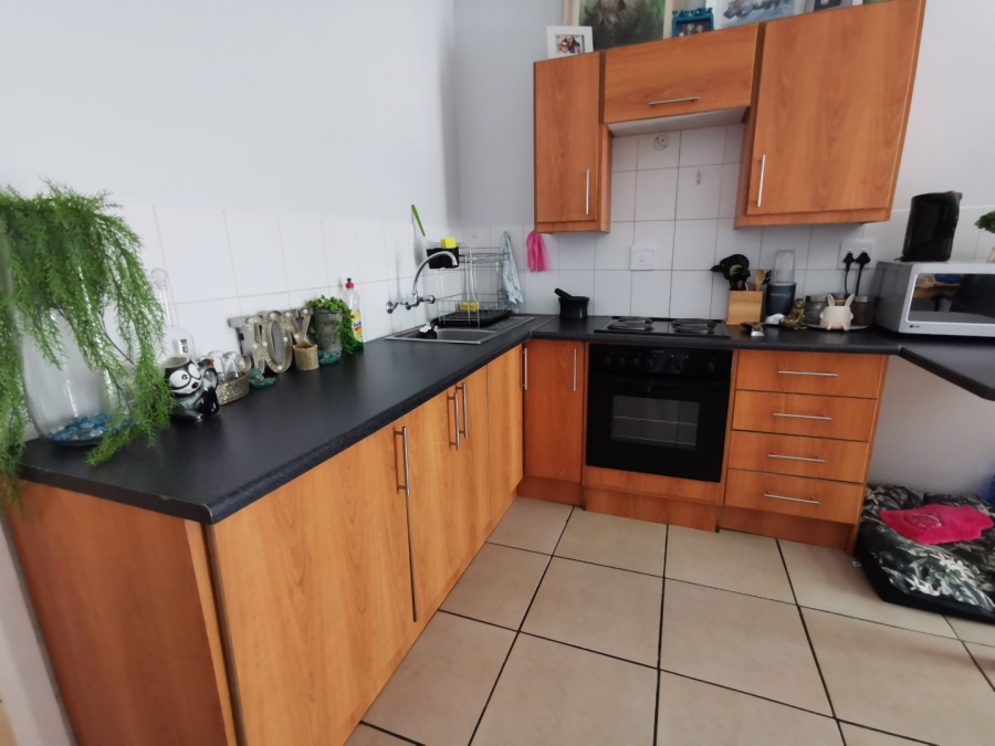 To Let 2 Bedroom Property for Rent in Die Bult North West